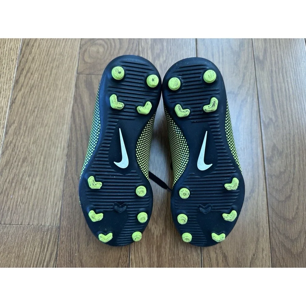 Nike Kids Neon Yellow and Black Soccer Cleats